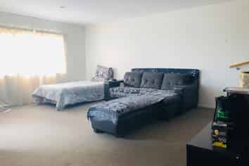 17/18 Alicante Ave, Manurewa