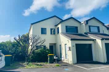 17/18 Alicante Ave, Manurewa