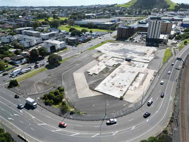 High-Profile Yard - Flexible Term & Sizes