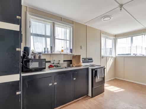 67 Tauhuri Street, Manaia