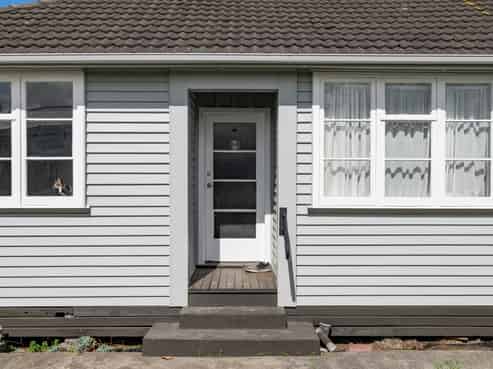 67 Tauhuri Street, Manaia