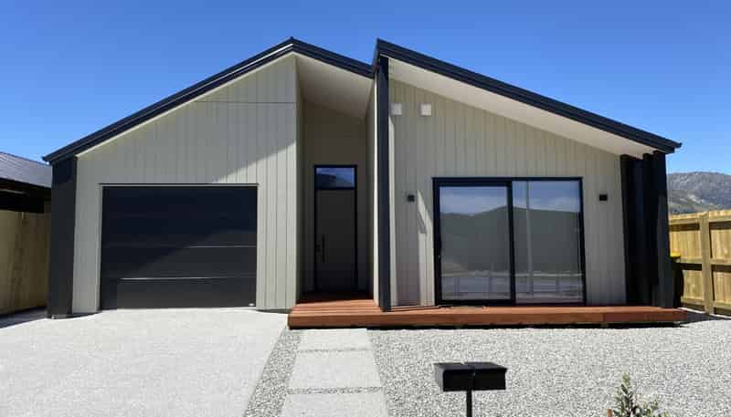 17 Guthrie Street, Lake Hawea