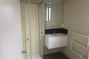 19a Attlee Cr, Bryndwr