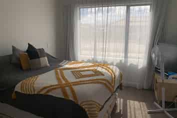 2 Woodley Road, Richmond