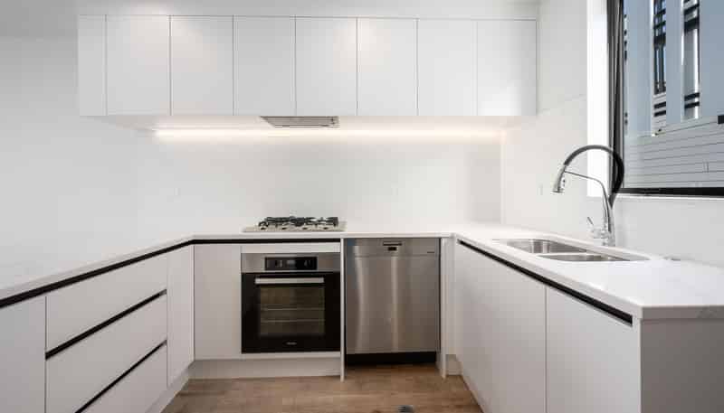 4/737 East Coast Road, Browns Bay