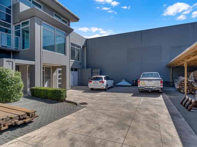 Versatile Premises in the heart of Middleton