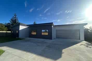 20  Hokio Beach Road, Levin