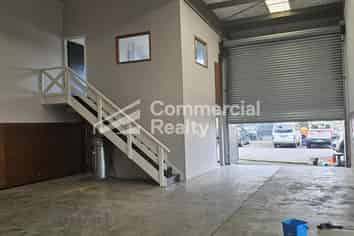 Refurbished Office/Warehouse With Profile