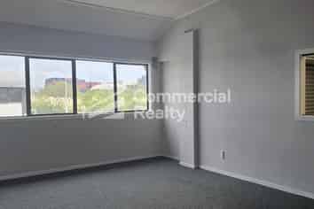 Refurbished Office/Warehouse With Profile