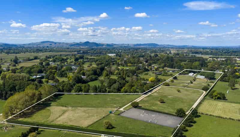 383 Matangi Road, Matangi