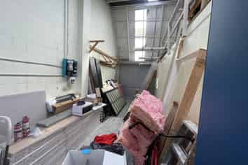 Rare Northcote workshop with yard and shed!