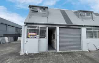 Rare Northcote workshop with yard and shed!