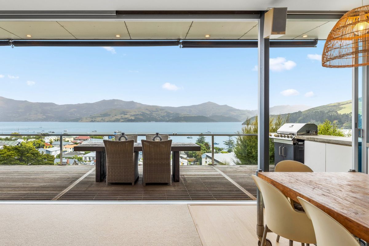 Architectural Akaroa escape - Vue 2