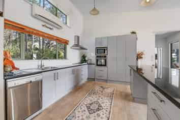 91 Mangakura Road, Helensville