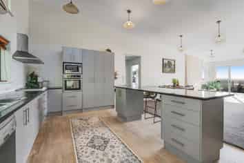 91 Mangakura Road, Helensville