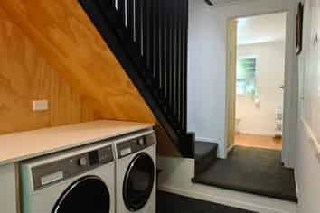 33A Valley Road, Titirangi