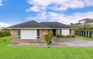 46 Anchorite Way, Red Beach