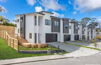 4/11 Rengarenga Rise, Fairview Heights