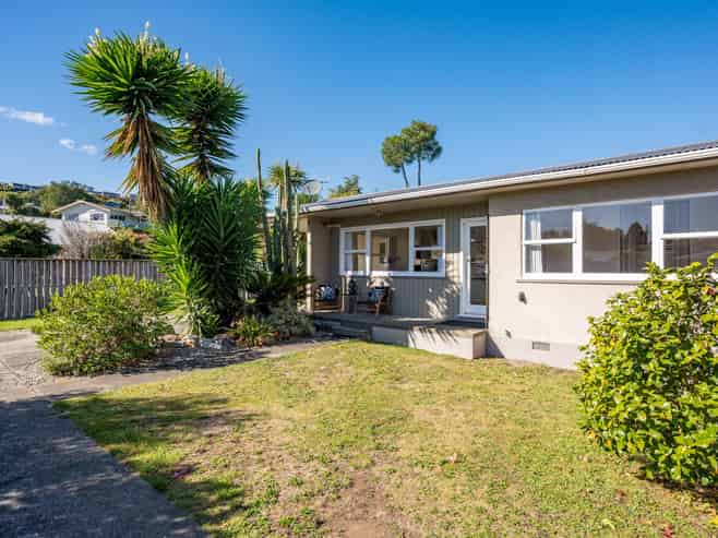 2/235 Annesbrook Drive, Wakatu