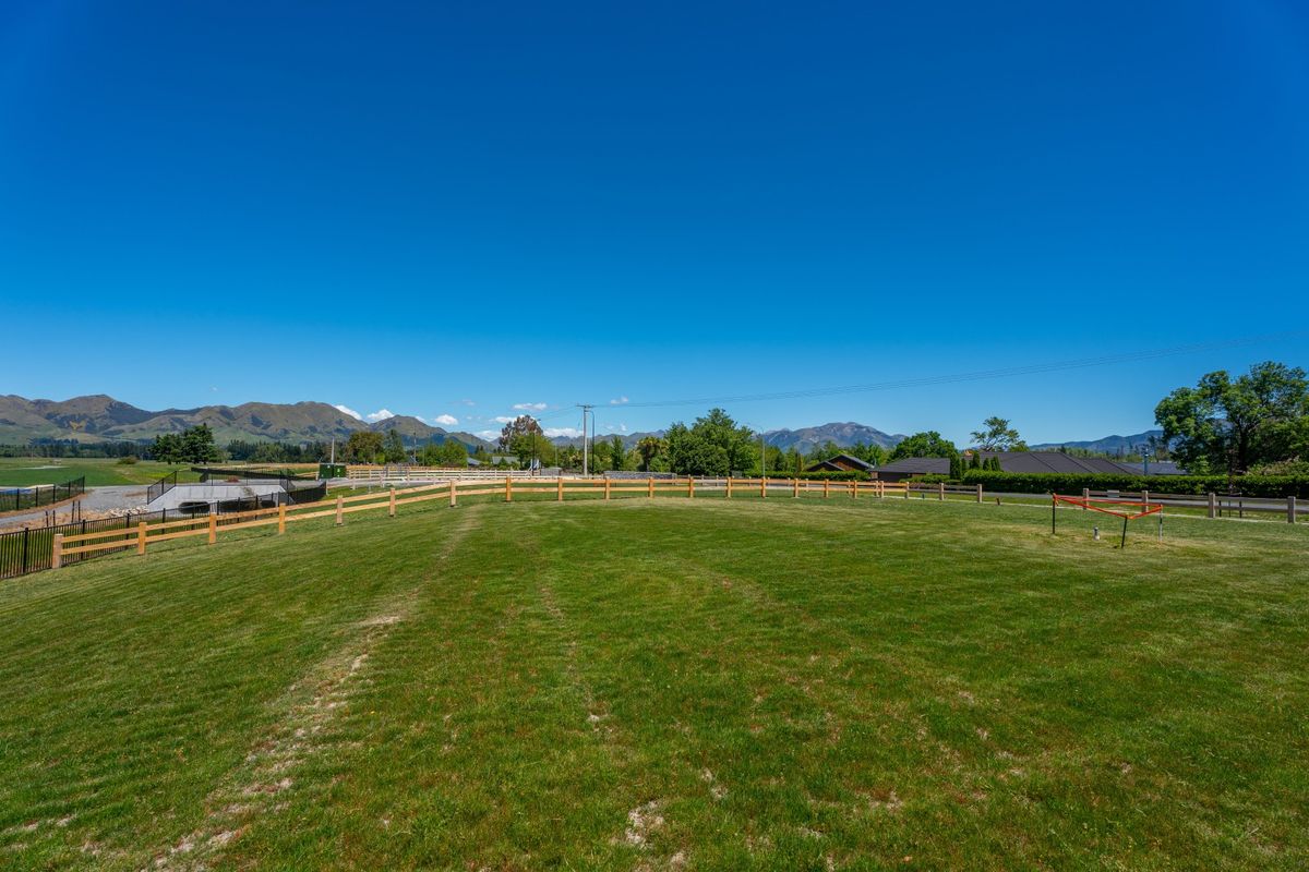 Your future starts here - Red Barn Estate - Mehr