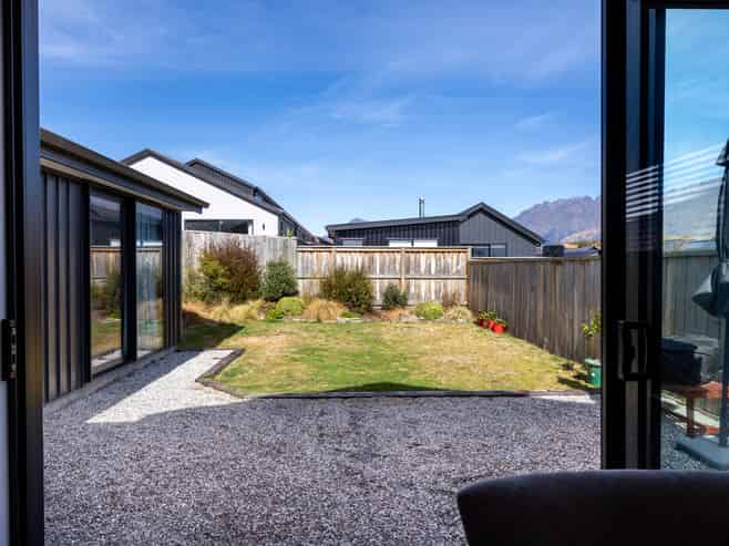 11 Till Street, Jacks Point