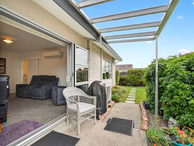 35 Oak Street, Masterton