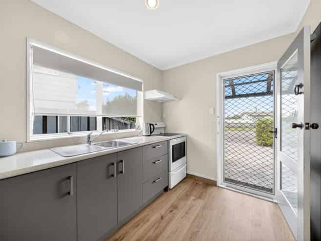 35 Oak Street, Masterton