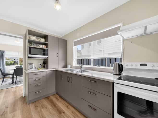 35 Oak Street, Masterton