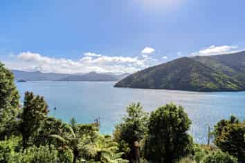 424 Port Underwood Road, Whatamango Bay