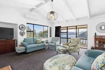 424 Port Underwood Road, Whatamango Bay