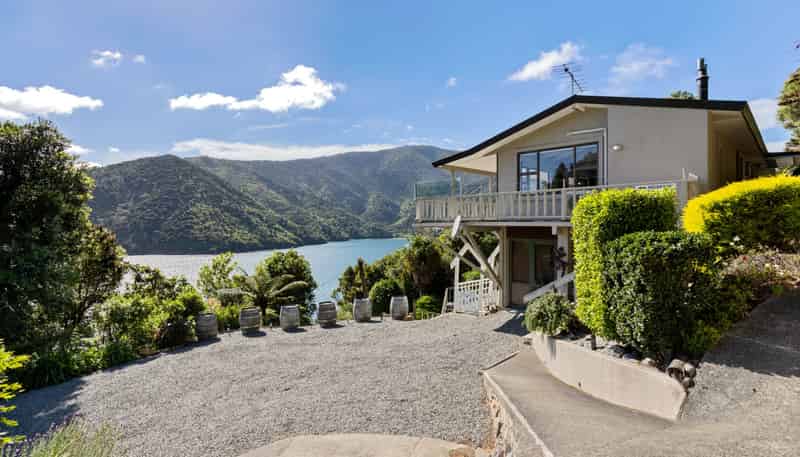 424 Port Underwood Road, Whatamango Bay