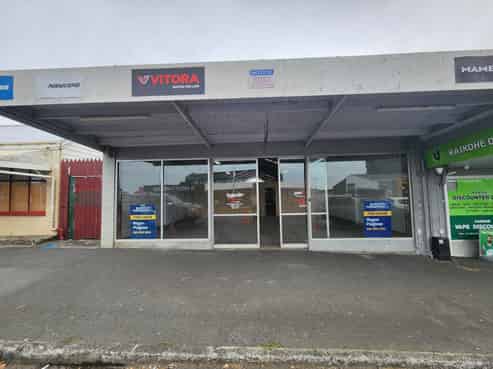 HIGH PROFILE RETAIL OR WORKSHOP

