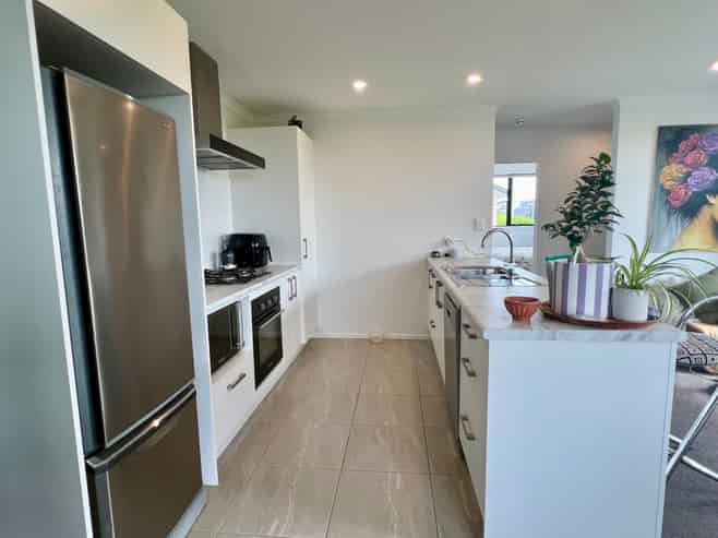 1/221 Baverstock Road, Grandview Heights