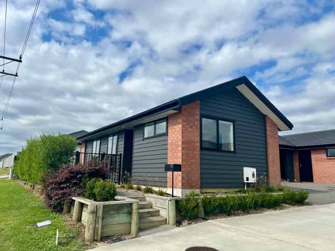 1/221 Baverstock Road, Grandview Heights