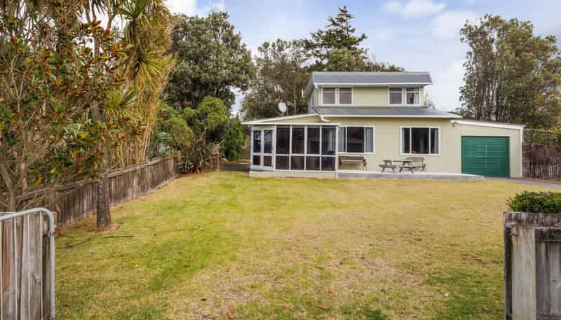 111 Koputara Road, Himatangi Beach