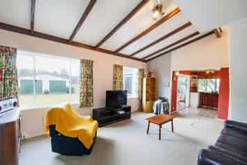 111 Koputara Road, Himatangi Beach