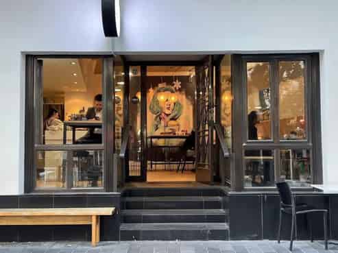 Proven Café Opportunity on Vibrant Fort Street