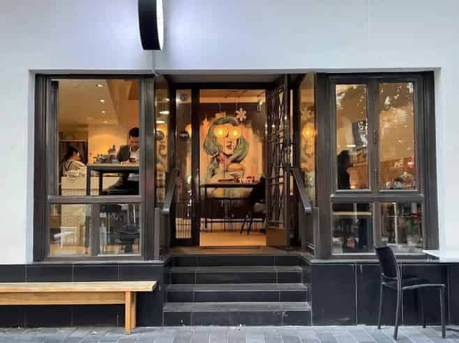 Proven Café Opportunity on Vibrant Fort Street