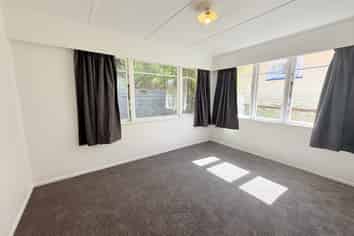 16 Sunny Grove, Wainuiomata