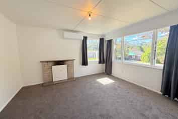 16 Sunny Grove, Wainuiomata