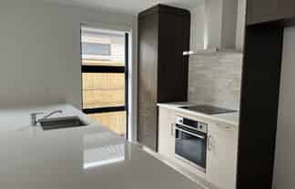 57  Rorotu Ave, Karaka