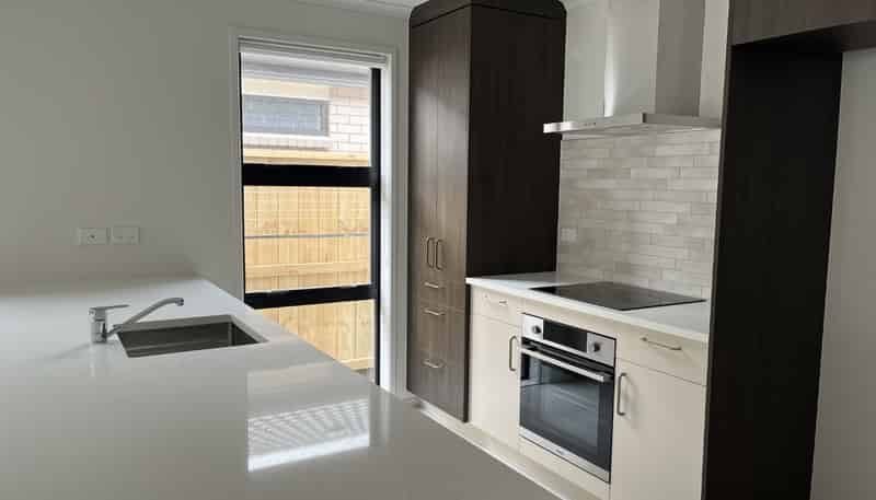 57  Rorotu Ave, Karaka