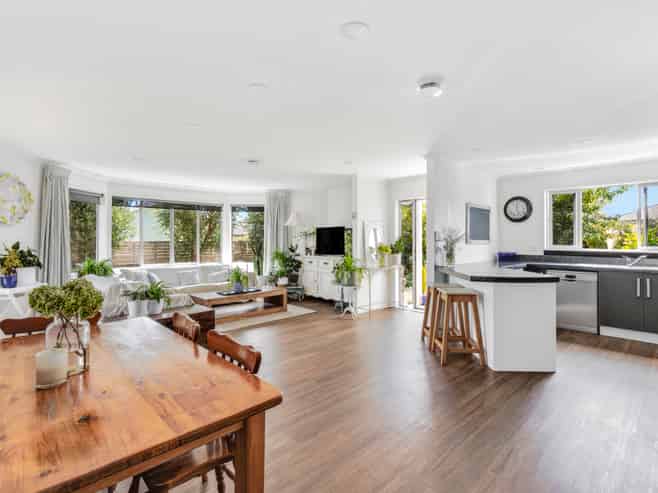 14 Phoebe Place, Richmond