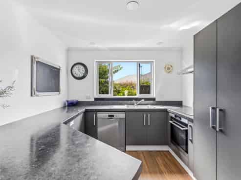 14 Phoebe Place, Richmond