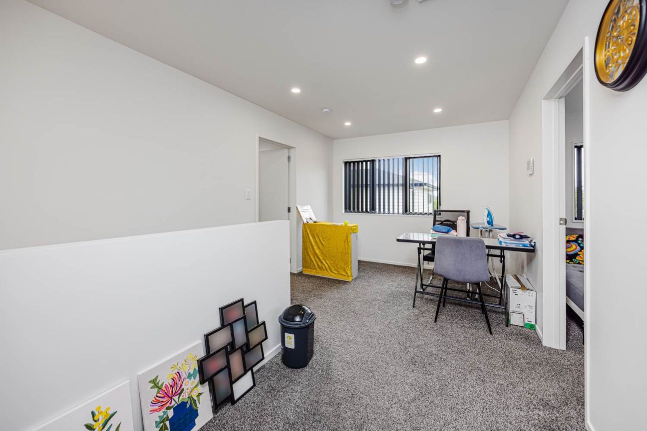 STANDALONE & Near-New-Modern Living at Its BEST - Aanzicht 4