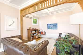 8 Dudley Road, LYTTELTON