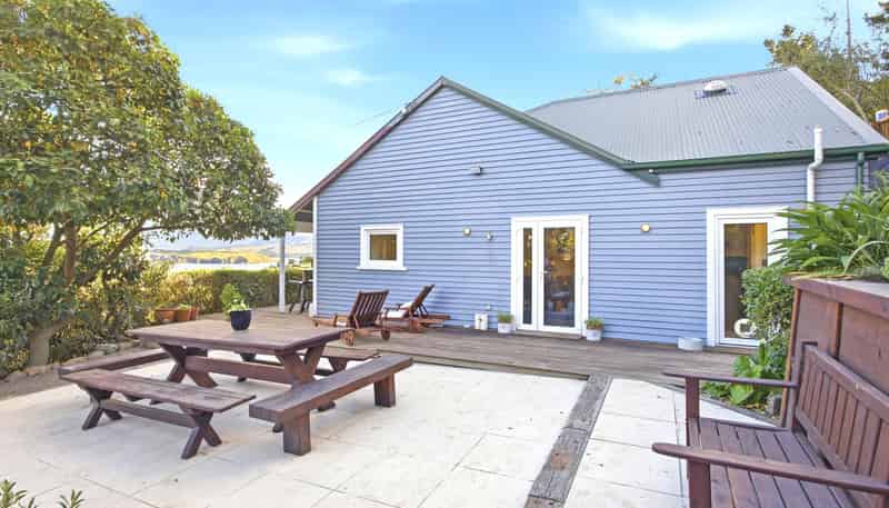 8 Dudley Road, LYTTELTON