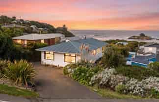 13 Seaview Road, Brighton