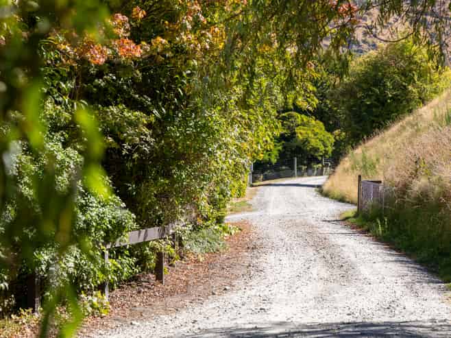 39 Old School Road, Lower Shotover