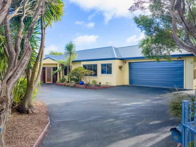 42 Ayrshire Drive, Grandview Heights